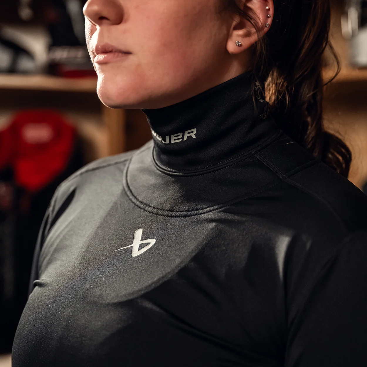 BAUER WMNS LS CUT-RESISTANT NECK PROTECT BASE LAYER - Image 2