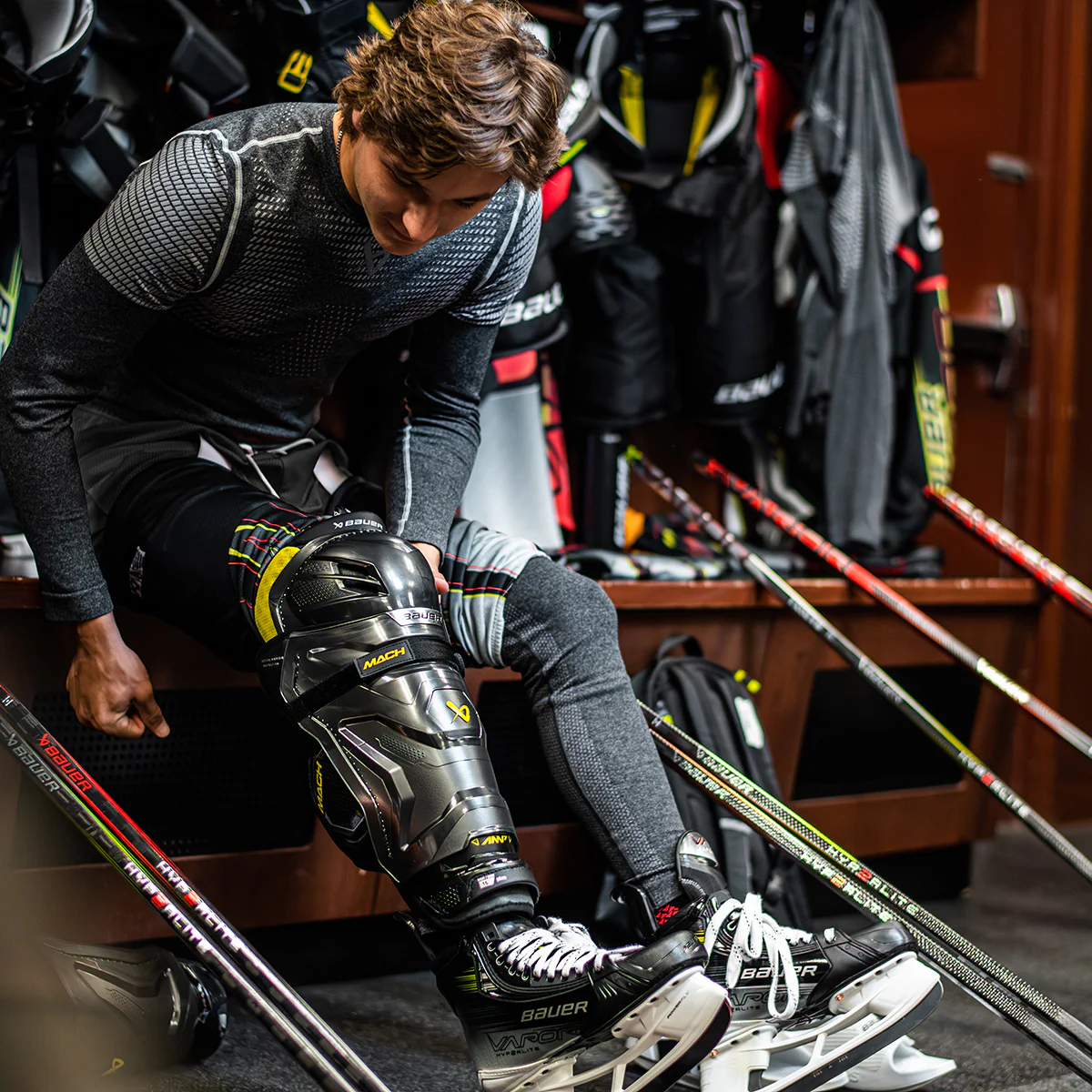 BAUER SUPREME MACH SHIN GUARD SENIOR - Image 2