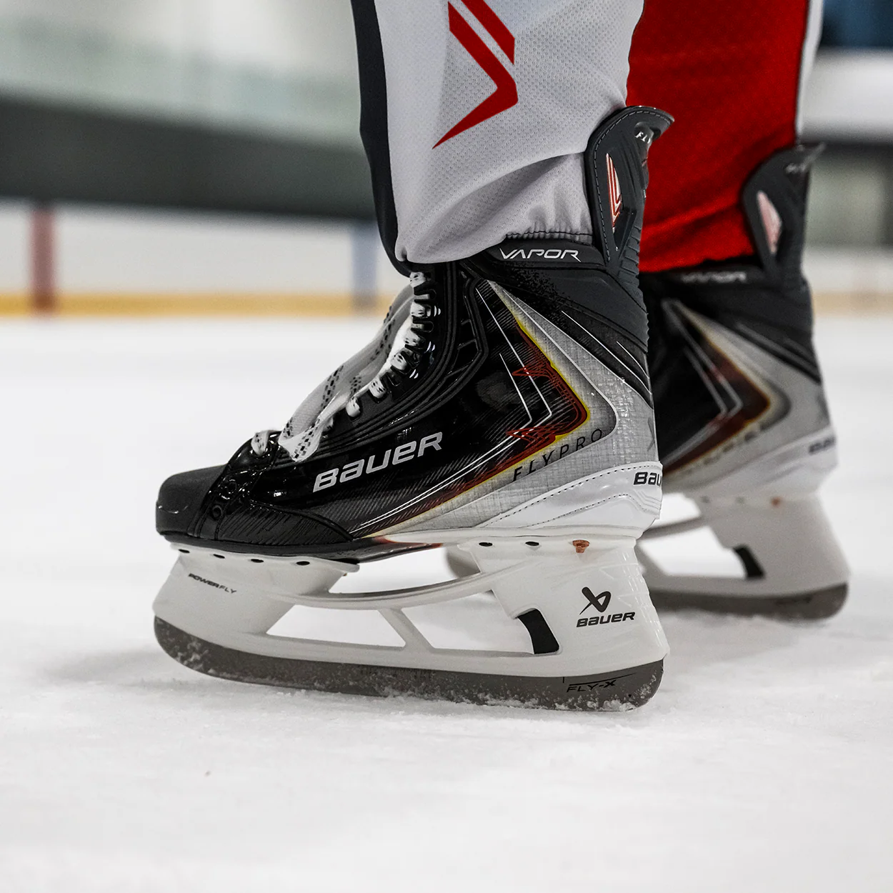 BAUER VAPOR FLYPRO SKATE INTERMEDIATE - Image 3