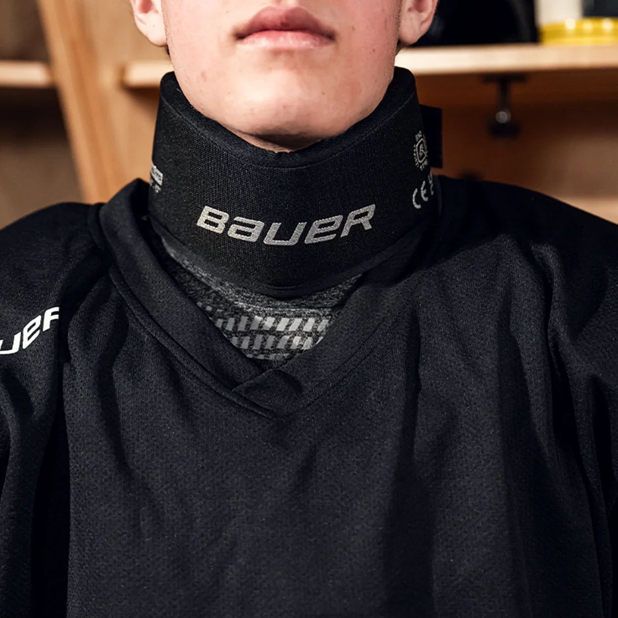 BAUER NG NLP7 CORE CUT-RESISTANT COLLAR - Image 2