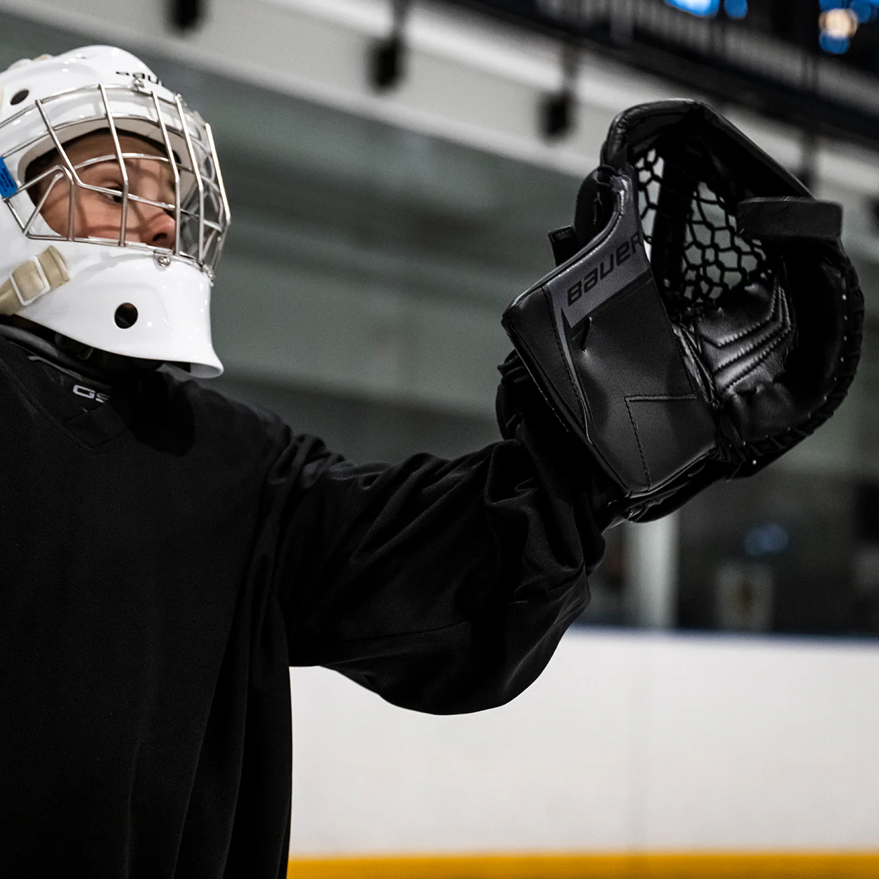 S25 BAUER SV-PRO CATCHER JUNIOR - Image 2